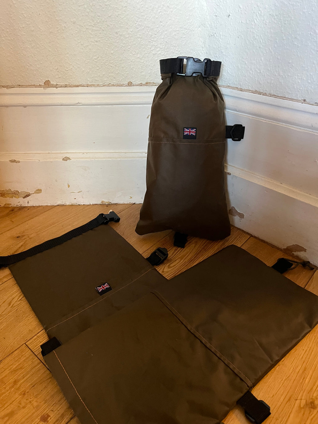 Bushcraft wax cotton roll top bags Medium