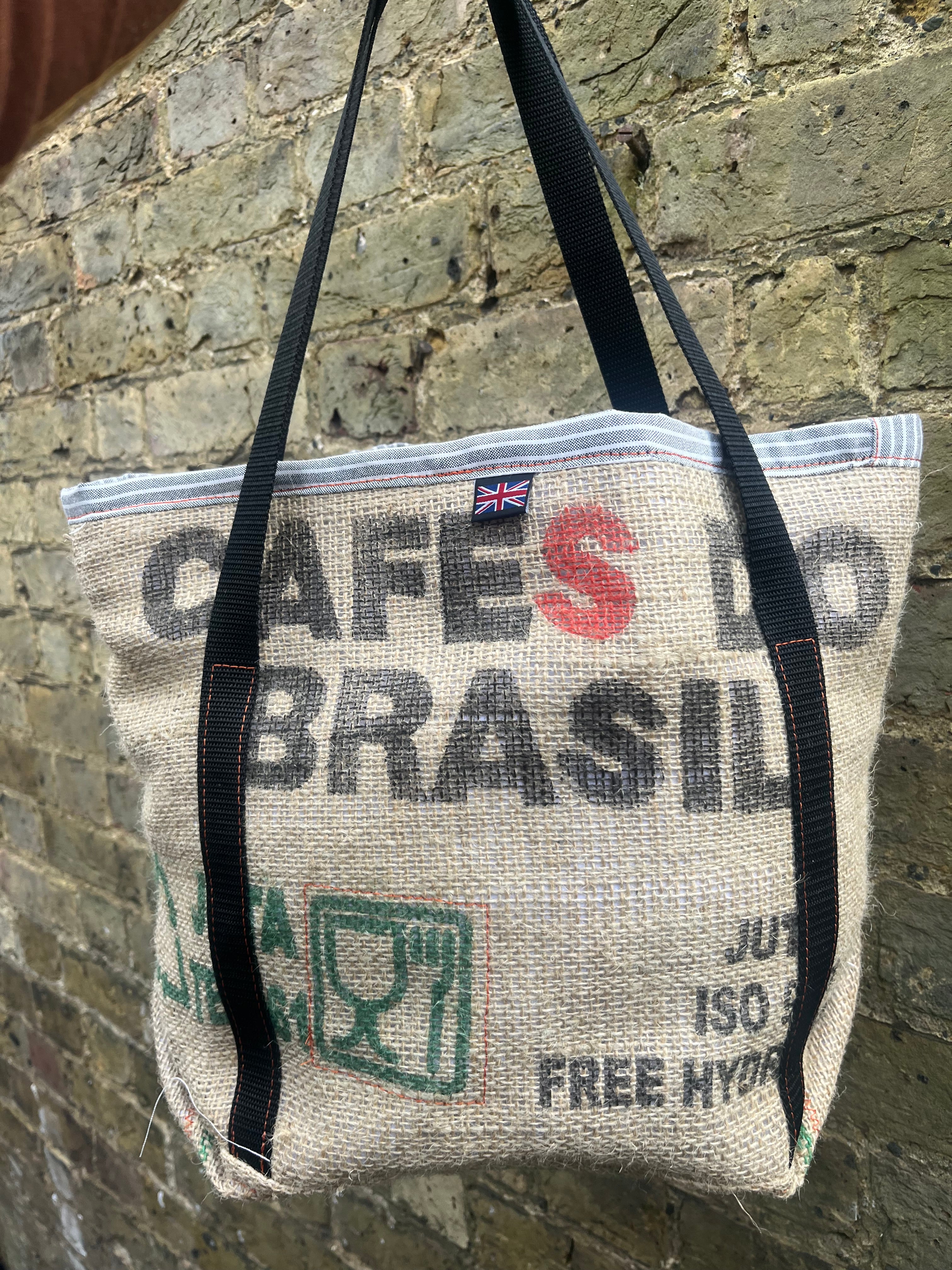 Jute shopping bags