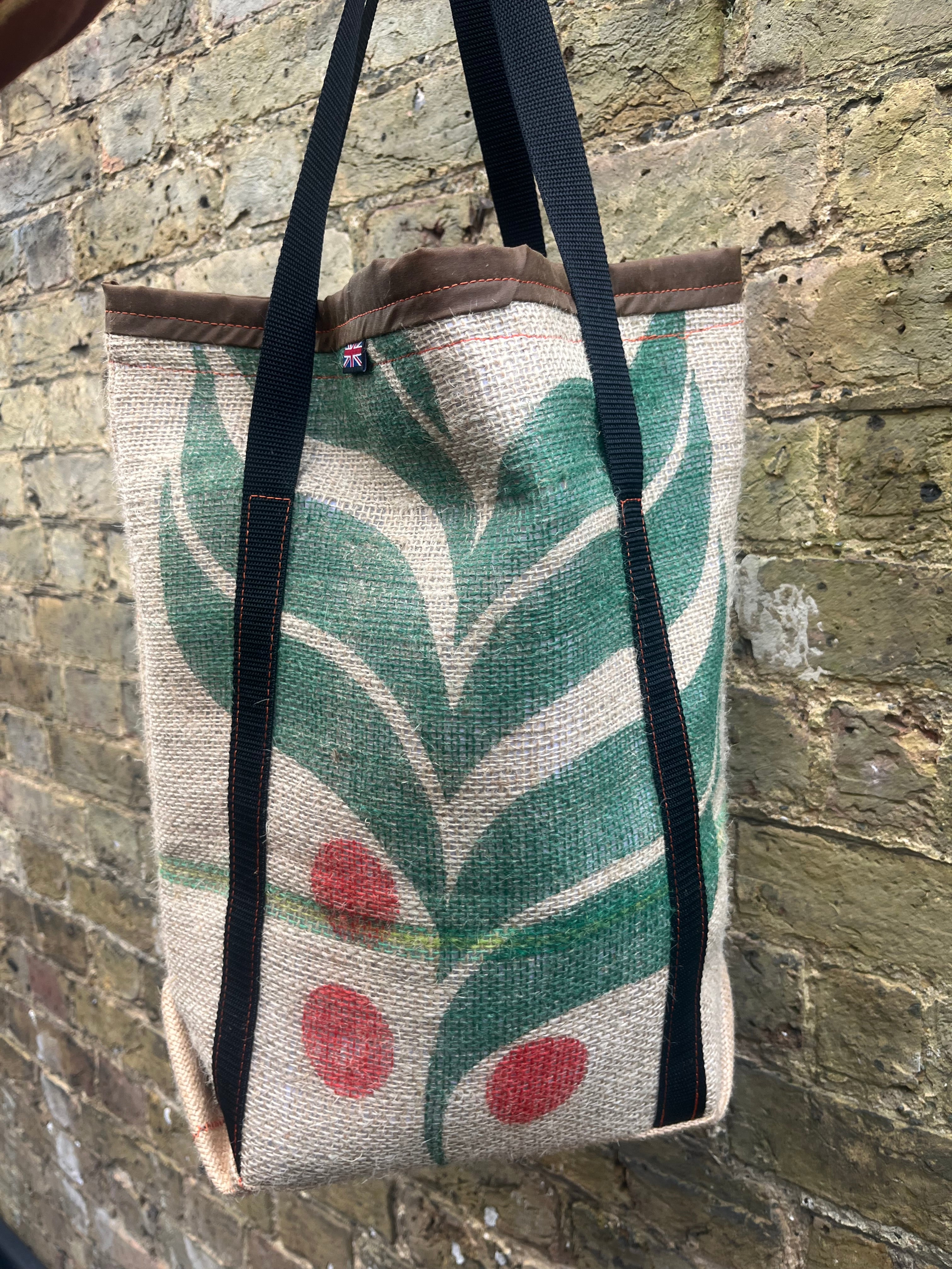 Jute shopping bags