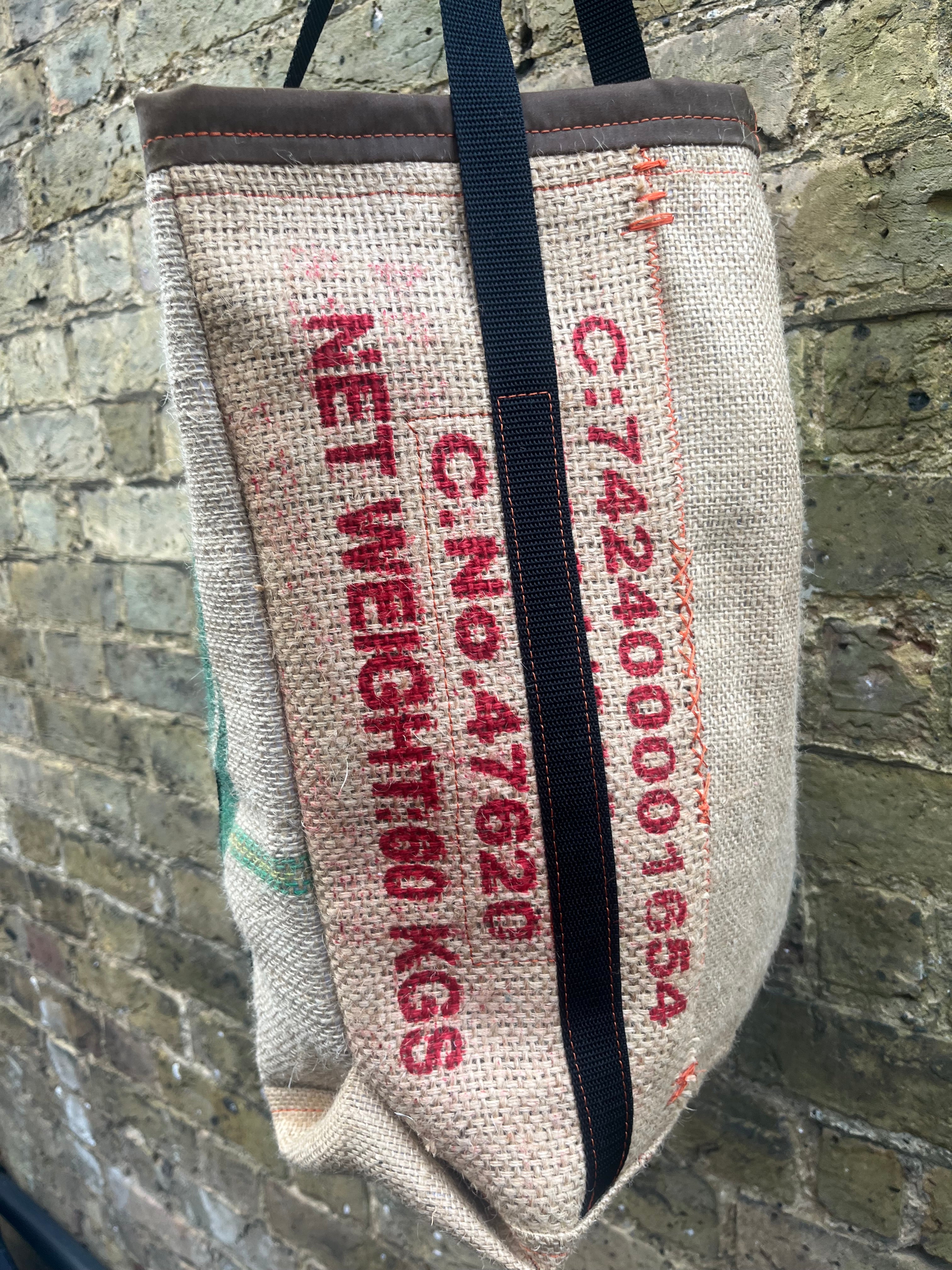 Jute shopping bags