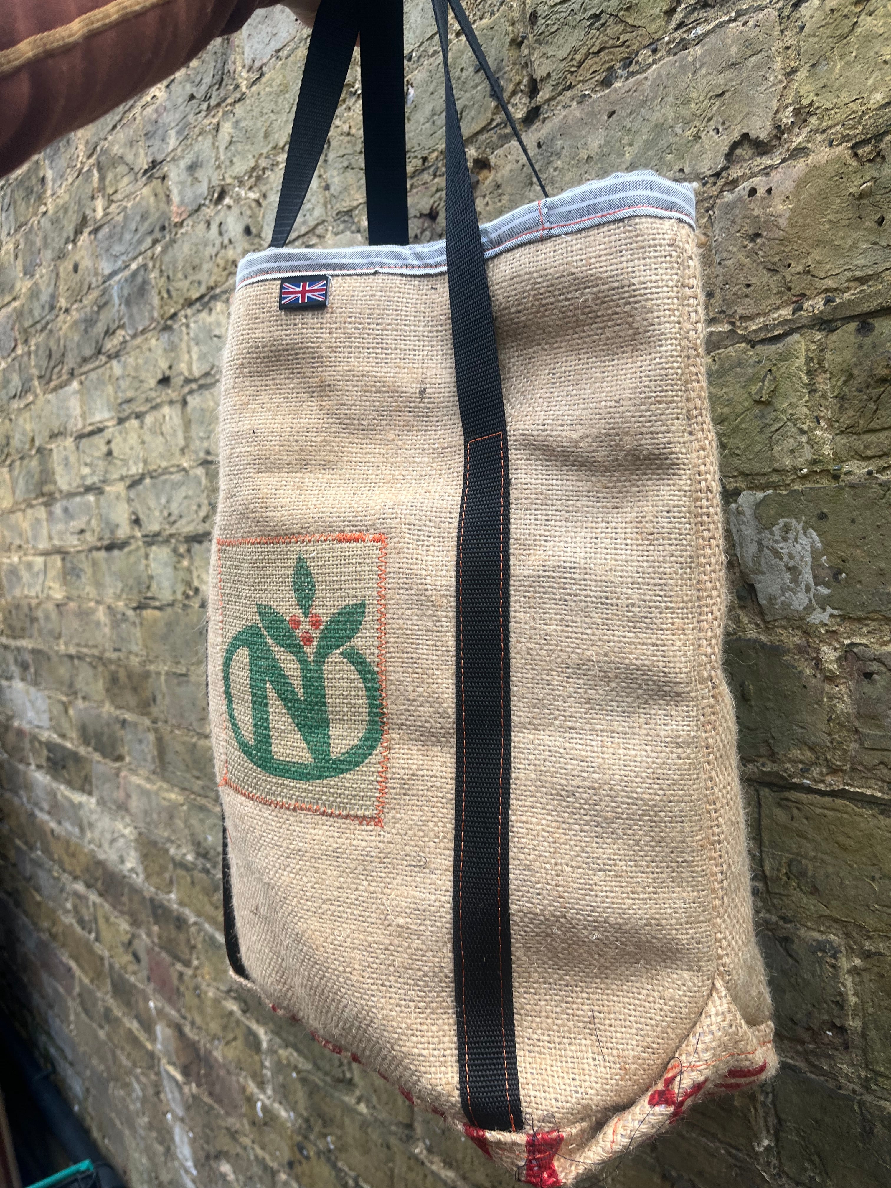 Jute shopping bags