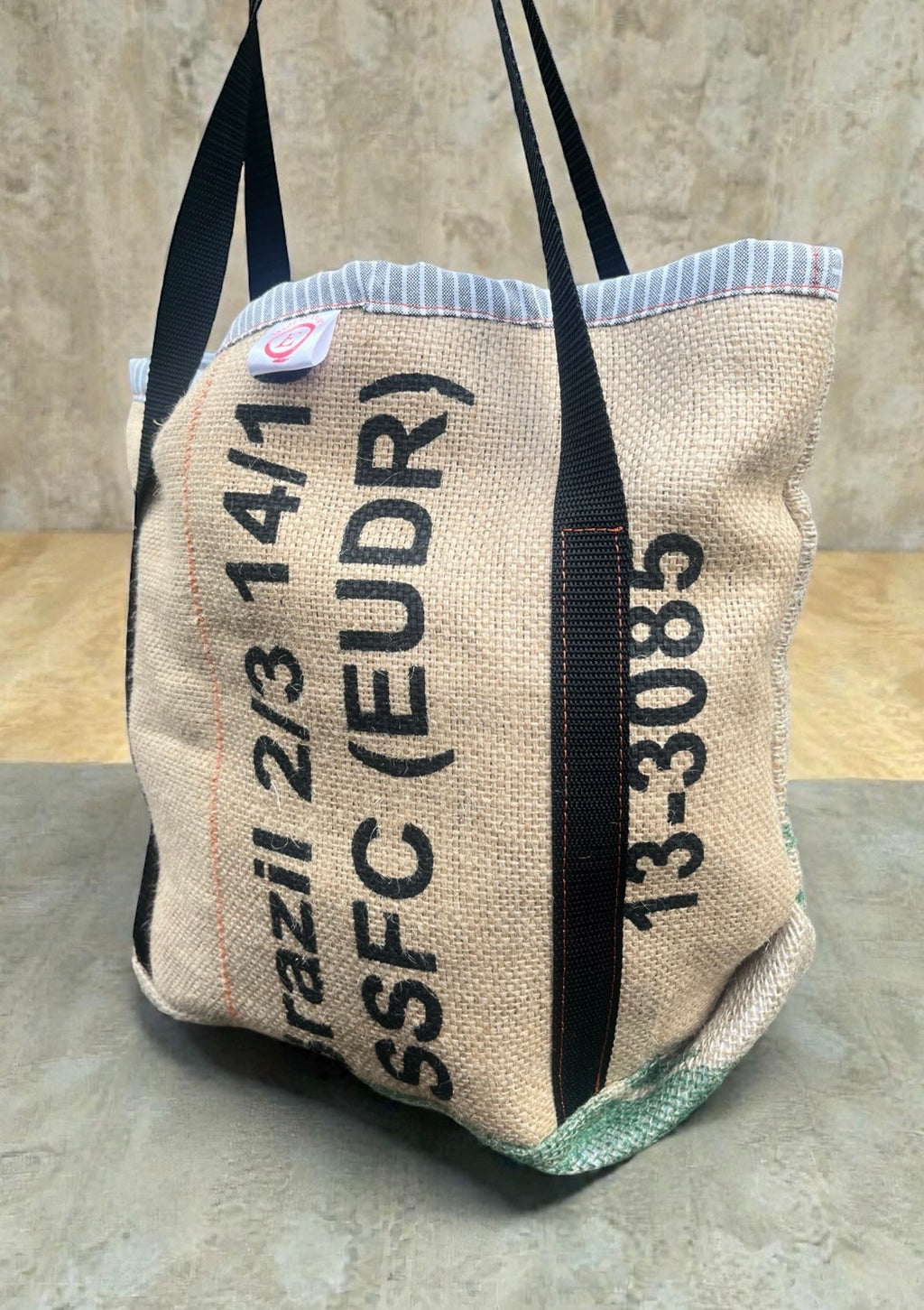 Jute shopping bags